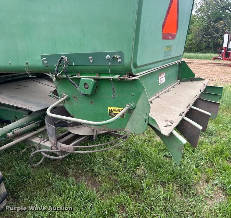 image for item DV4004 1981 John Deere 6620 Turbo combine