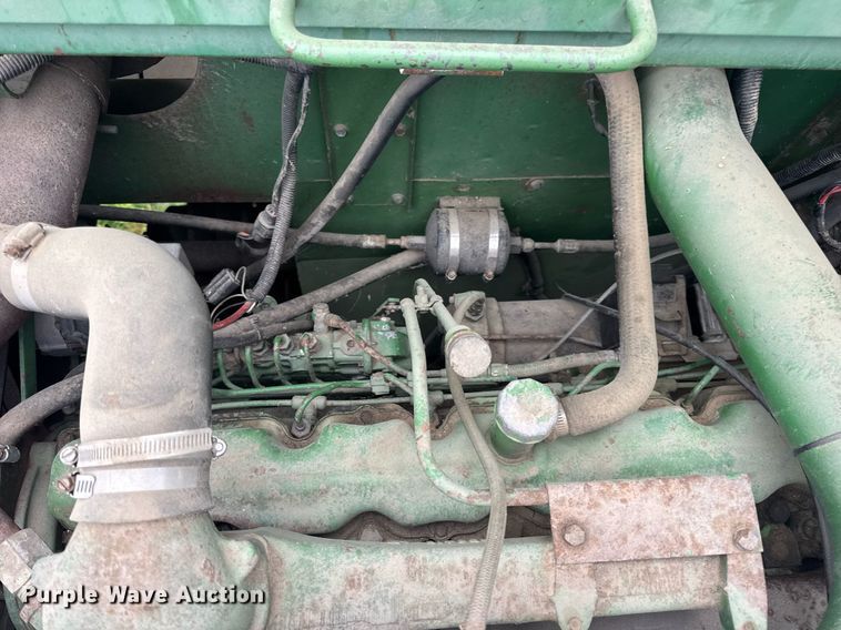 image for item DV4004 1981 John Deere 6620 Turbo combine