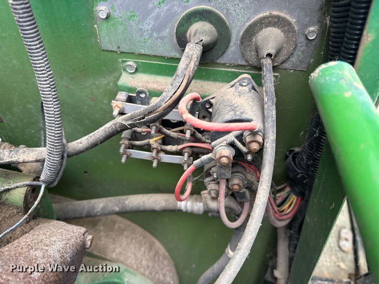 image for item DV4004 1981 John Deere 6620 Turbo combine
