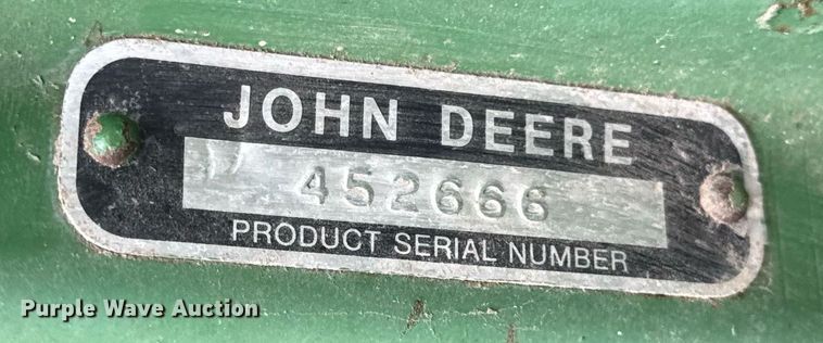 image for item DV4004 1981 John Deere 6620 Turbo combine