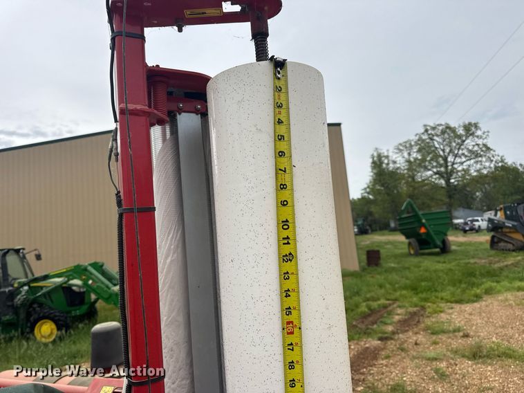 image for item DV4007 2023 Anderson 680HS bale wrapper