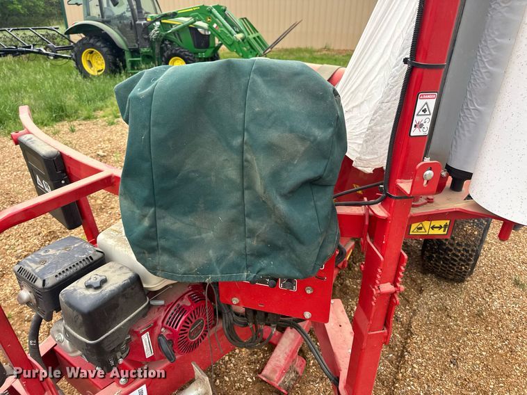 image for item DV4007 2023 Anderson 680HS bale wrapper