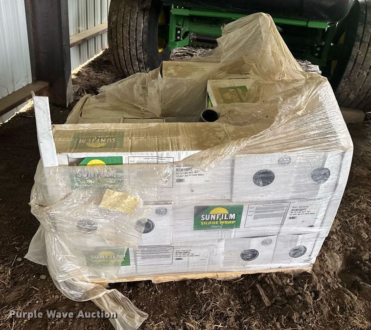 image for item DV4007 2023 Anderson 680HS bale wrapper