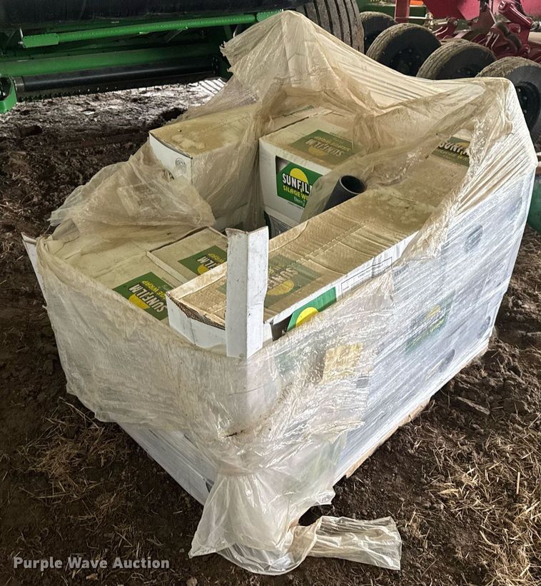 image for item DV4007 2023 Anderson 680HS bale wrapper