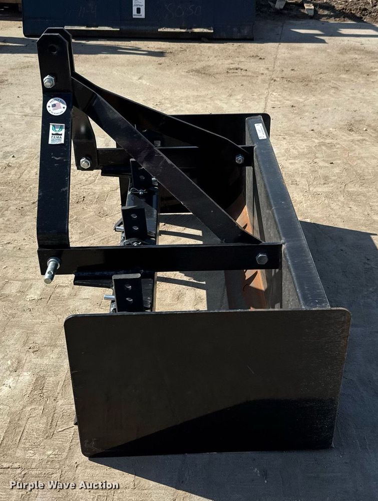 image for item DX8977 Tri-L box blade