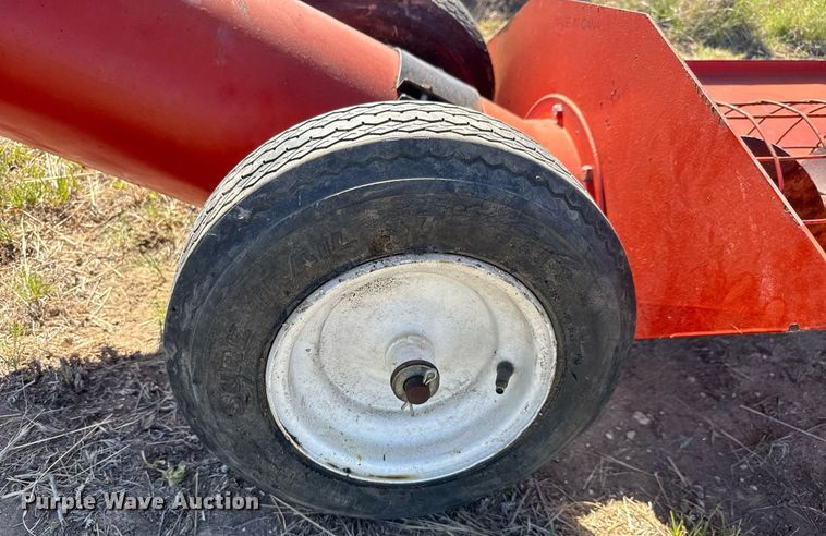 image for item DX8999 Wheatheart auger