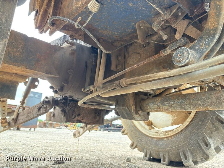 image for item DY2466 2004 Johnson JT3004-AK2 tractor