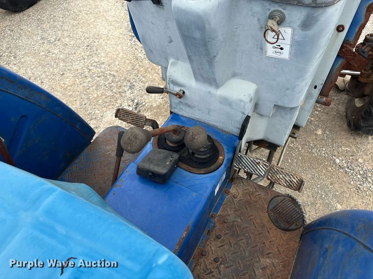 image for item DY2466 2004 Johnson JT3004-AK2 tractor