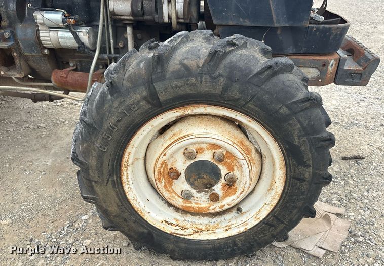 image for item DY2466 2004 Johnson JT3004-AK2 tractor