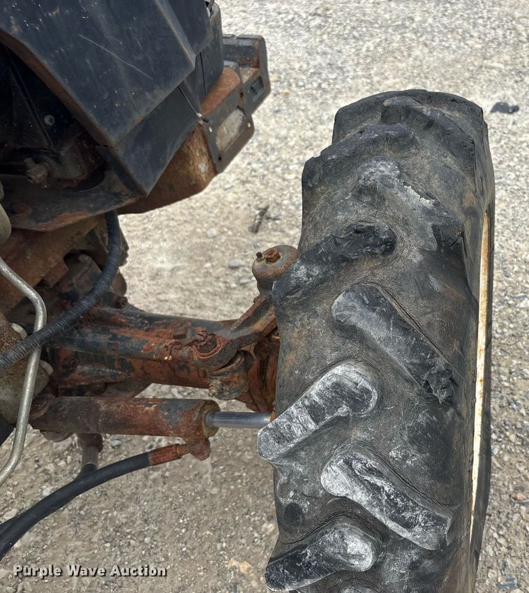 image for item DY2466 2004 Johnson JT3004-AK2 tractor