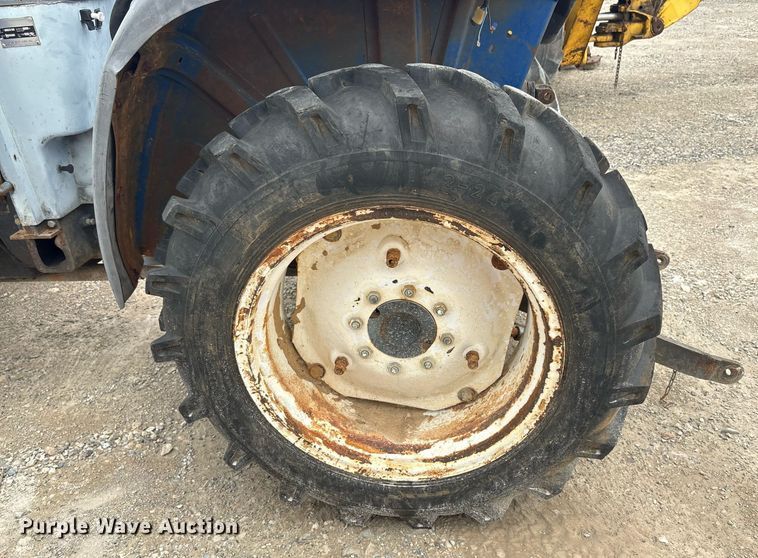 image for item DY2466 2004 Johnson JT3004-AK2 tractor