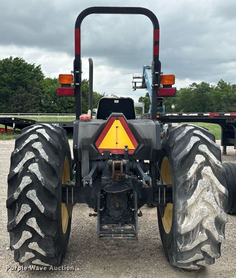 image for item DY2468 2004 John Deere 5303 tractor
