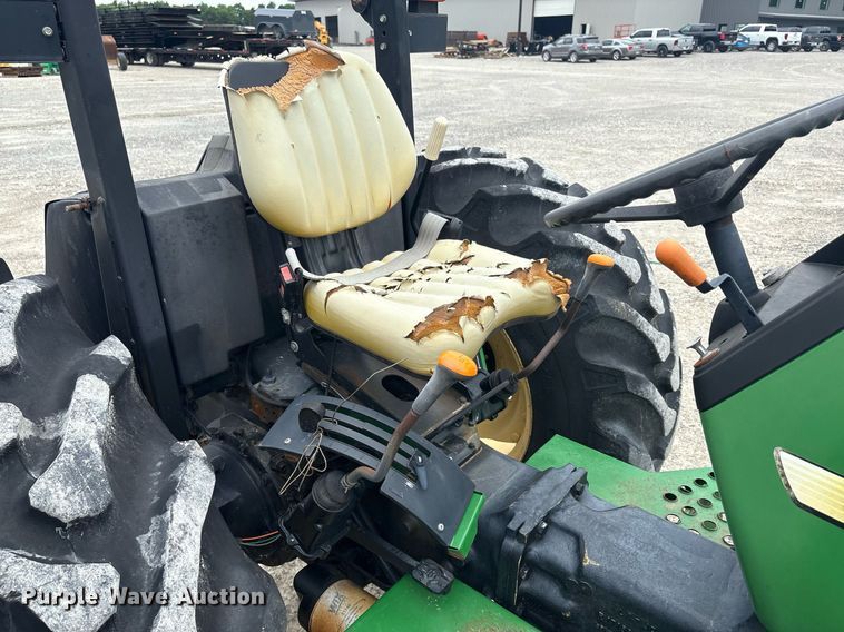 image for item DY2468 2004 John Deere 5303 tractor