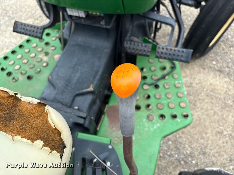 image for item DY2468 2004 John Deere 5303 tractor