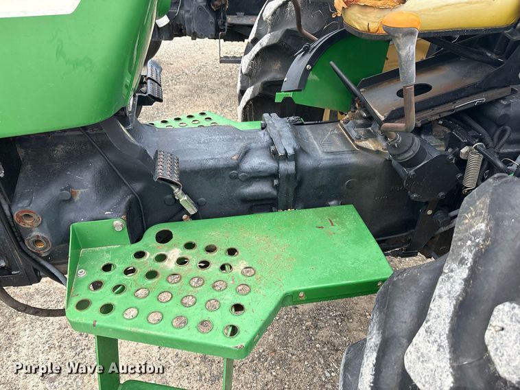 image for item DY2468 2004 John Deere 5303 tractor