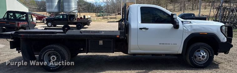 image for item DY8017 2020 GMC Sierra 3500HD bale bed pickup truck