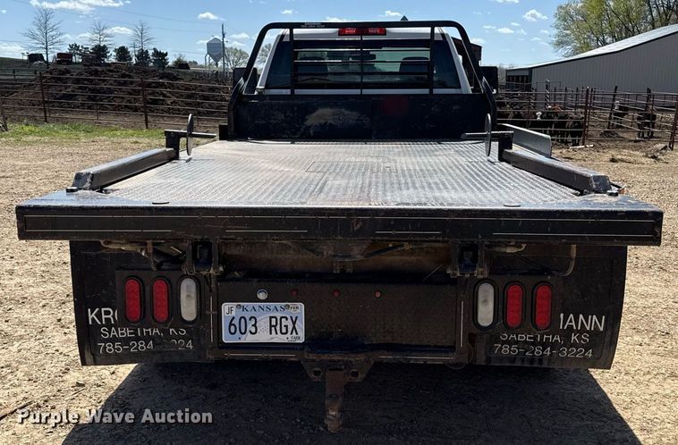 image for item DY8017 2020 GMC Sierra 3500HD bale bed pickup truck