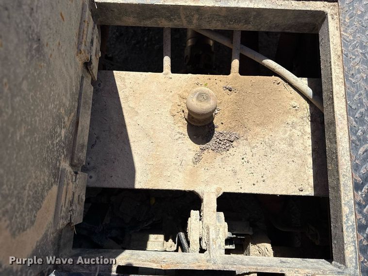 image for item DY8017 2020 GMC Sierra 3500HD bale bed pickup truck