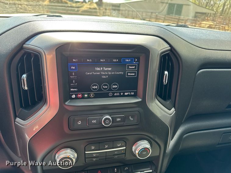 image for item DY8017 2020 GMC Sierra 3500HD bale bed pickup truck