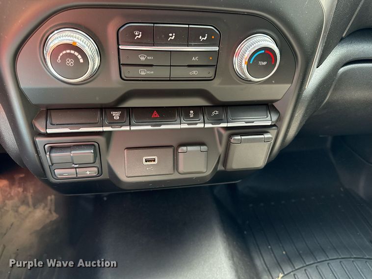 image for item DY8017 2020 GMC Sierra 3500HD bale bed pickup truck