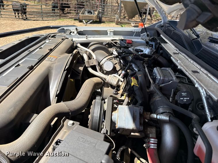 image for item DY8017 2020 GMC Sierra 3500HD bale bed pickup truck