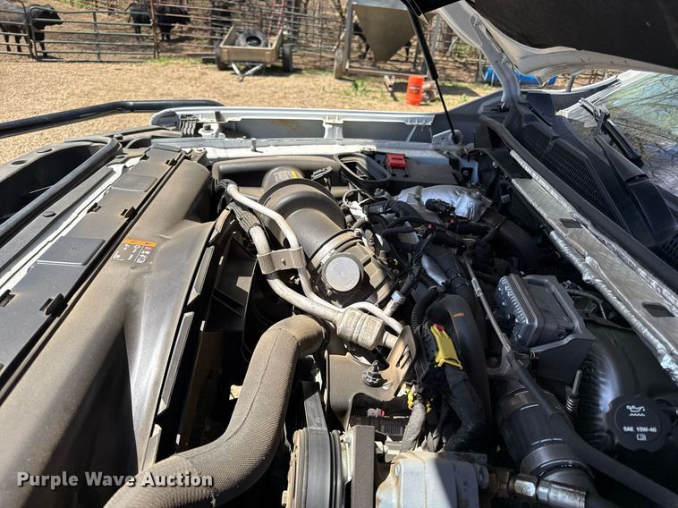 image for item DY8017 2020 GMC Sierra 3500HD bale bed pickup truck