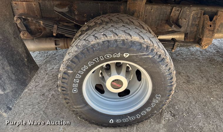 image for item DY8017 2020 GMC Sierra 3500HD bale bed pickup truck