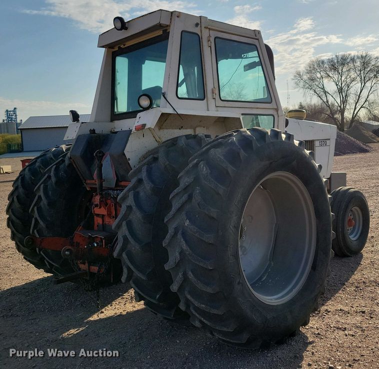 image for item EA2419 1974 Case Agri King 1370 tractor