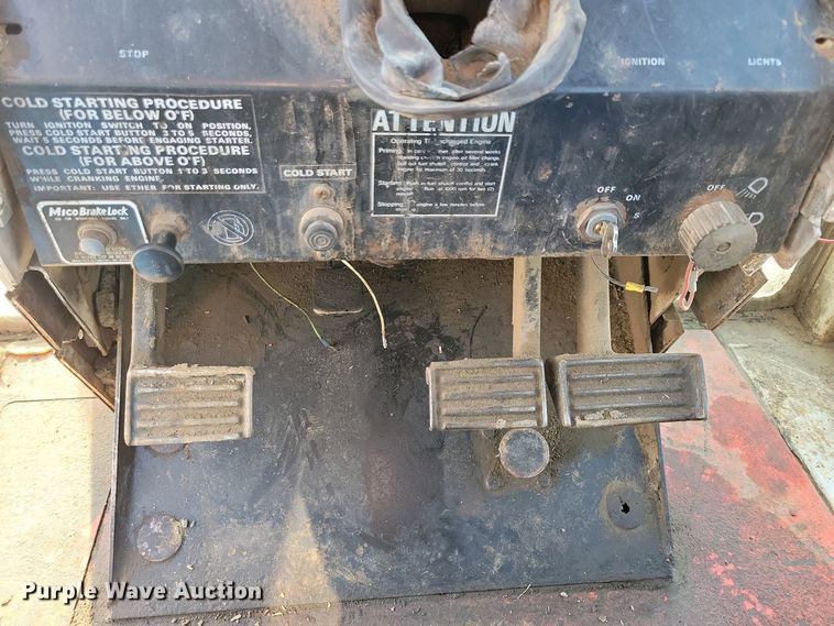 image for item EA2419 1974 Case Agri King 1370 tractor