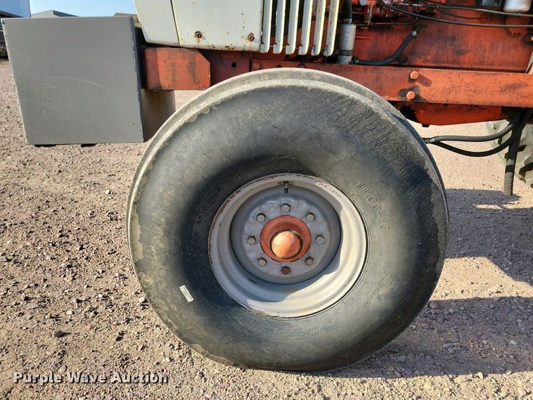 image for item EA2419 1974 Case Agri King 1370 tractor