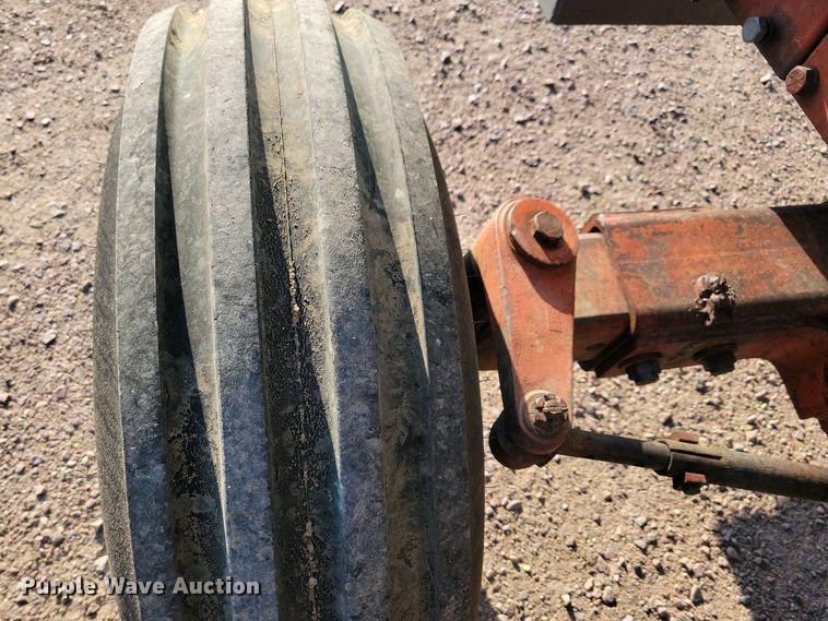 image for item EA2419 1974 Case Agri King 1370 tractor