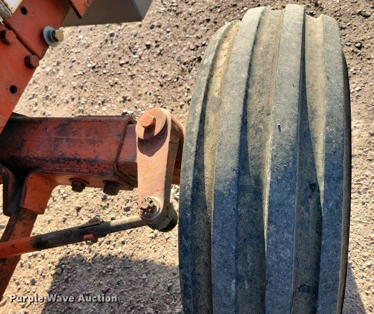 image for item EA2419 1974 Case Agri King 1370 tractor