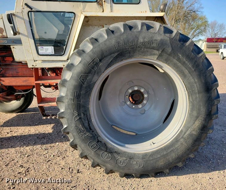 image for item EA2419 1974 Case Agri King 1370 tractor