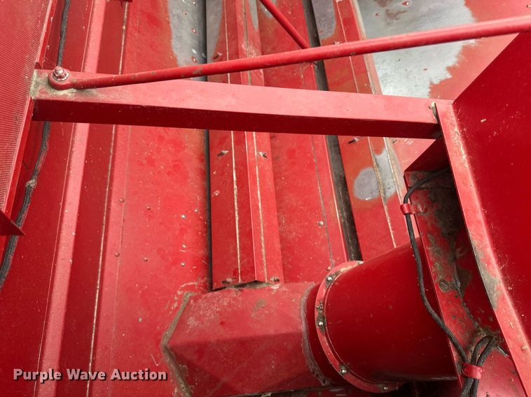 image for item EB2488 1989 Case  1660 combine