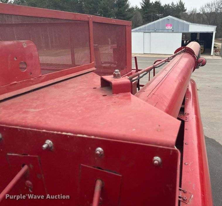 image for item EB2488 1989 Case  1660 combine