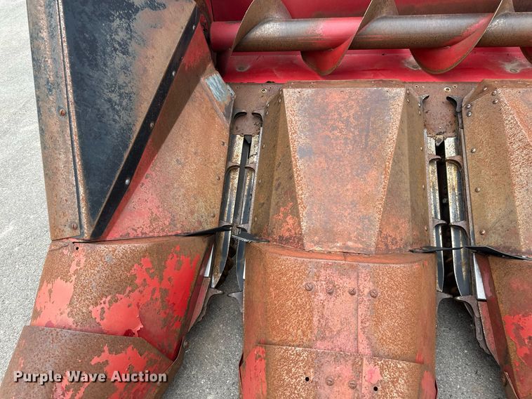 image for item EB2488 1989 Case  1660 combine