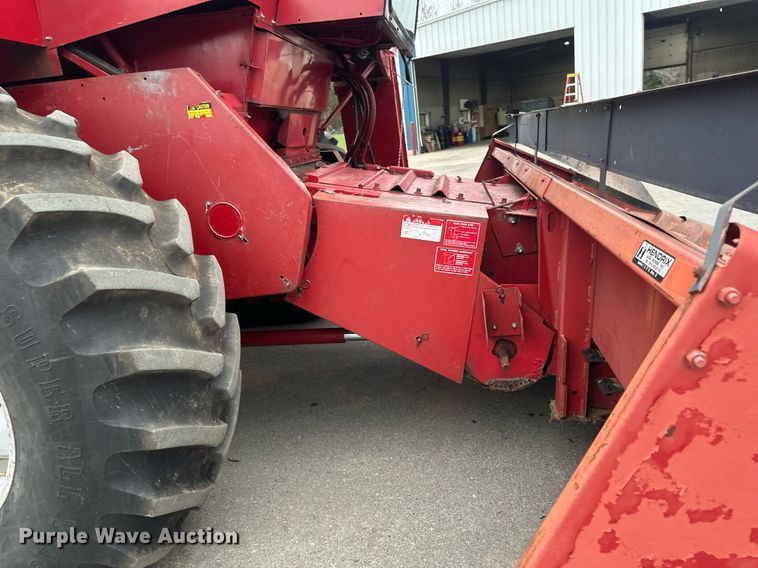 image for item EB2488 1989 Case  1660 combine