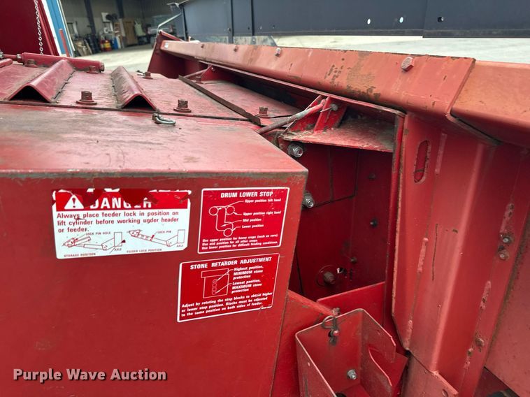 image for item EB2488 1989 Case  1660 combine