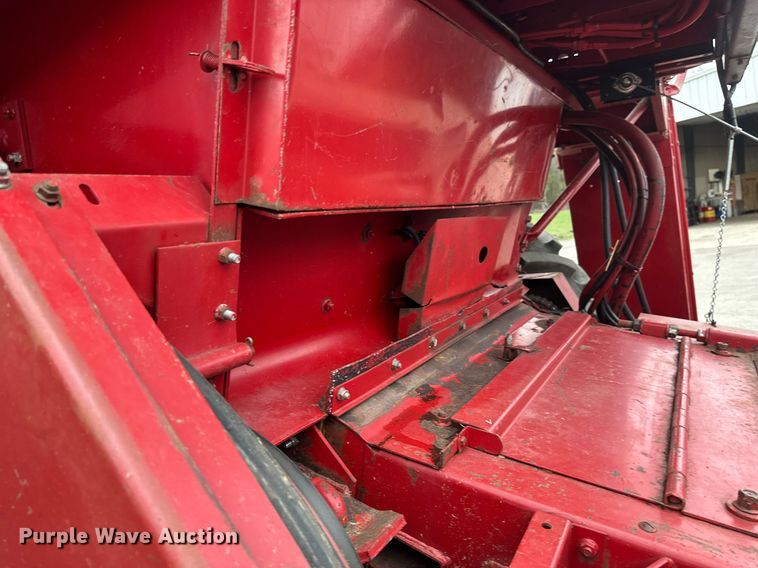 image for item EB2488 1989 Case  1660 combine