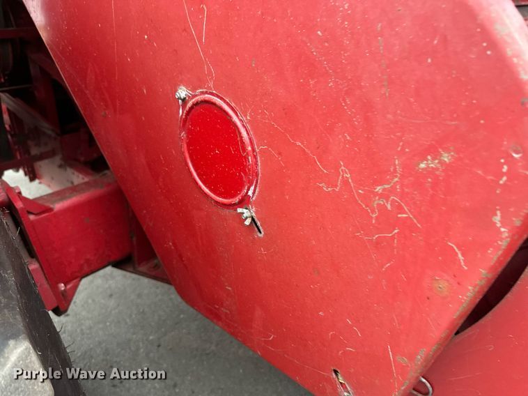 image for item EB2488 1989 Case  1660 combine