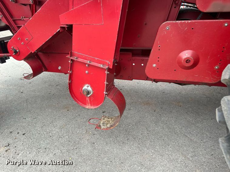 image for item EB2488 1989 Case  1660 combine