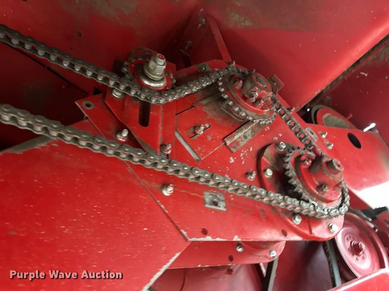 image for item EB2488 1989 Case  1660 combine