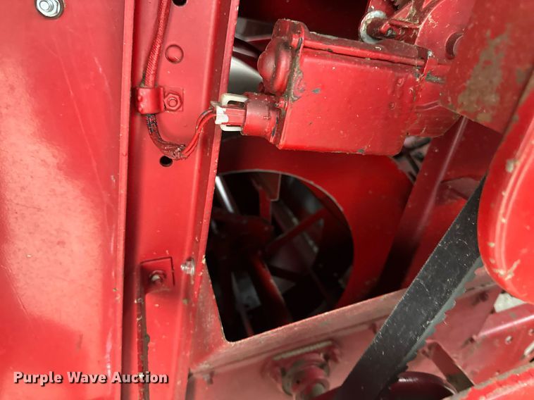 image for item EB2488 1989 Case  1660 combine