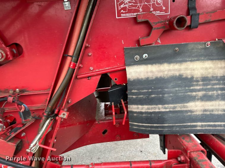 image for item EB2488 1989 Case  1660 combine