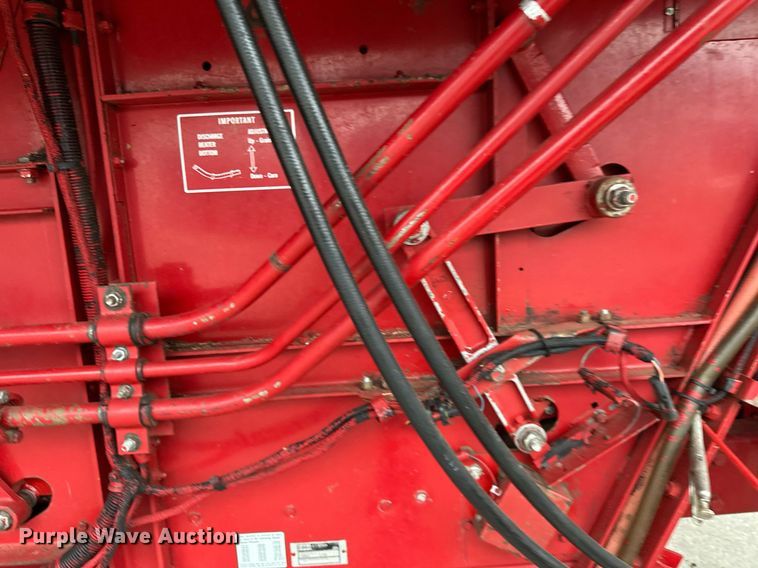 image for item EB2488 1989 Case  1660 combine