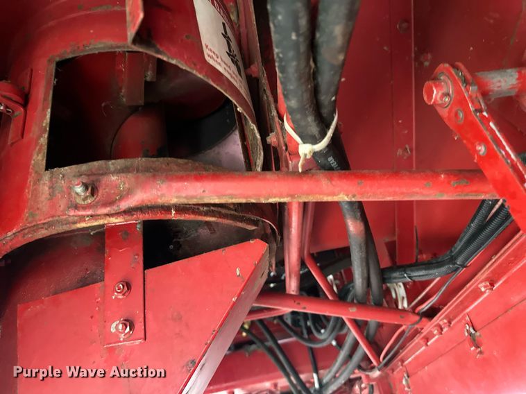 image for item EB2488 1989 Case  1660 combine