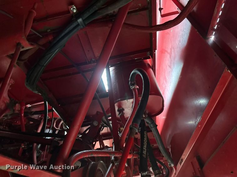 image for item EB2488 1989 Case  1660 combine