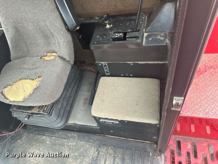 image for item EB2488 1989 Case  1660 combine