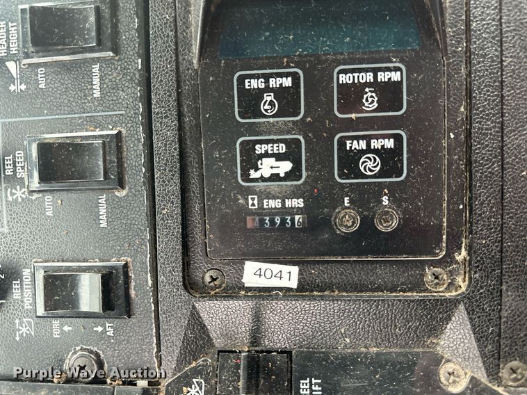 image for item EB2488 1989 Case  1660 combine