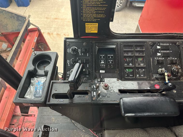 image for item EB2488 1989 Case  1660 combine